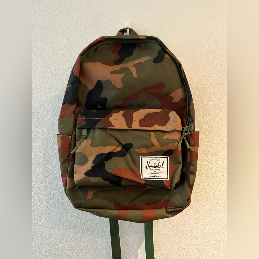 Herschel Supply Co. Classic XL, Woodland Camo Backpack